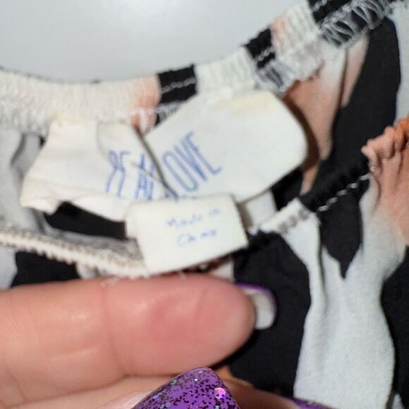 Peach Love California Black and White Flutter Sleeve Blouse - Picture 3 of 6